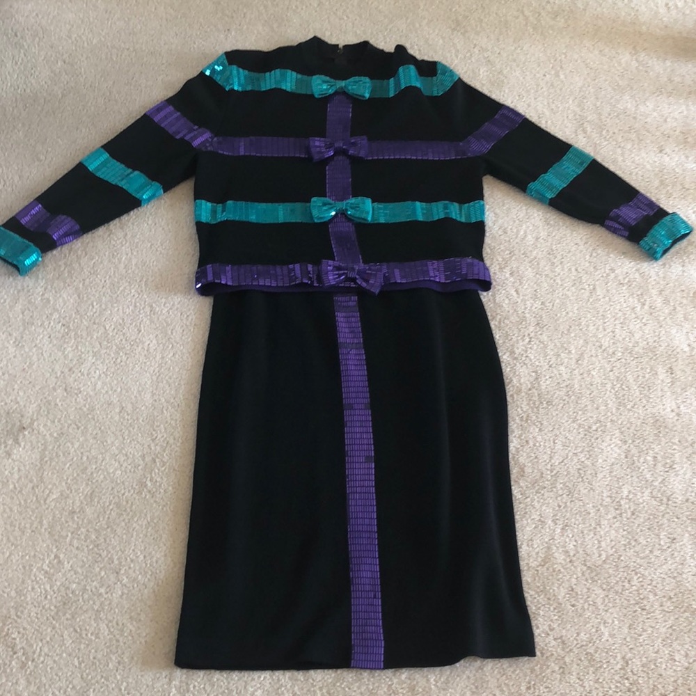 St. John sequin 2-piece top and skirt Size 12!